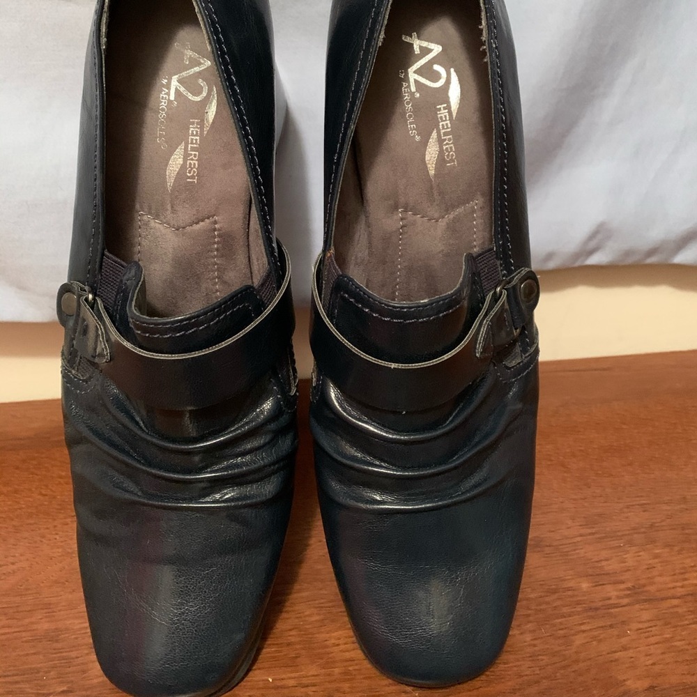Navy heel/short leather boot women’s 11